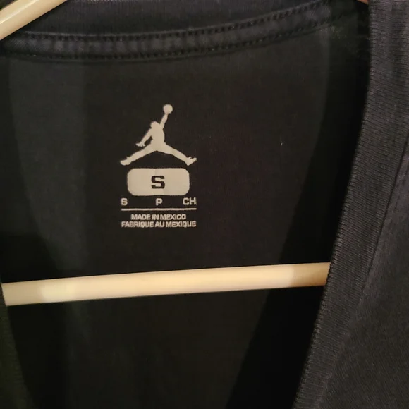 Jordan Black T-Shirt - Picture 2 of 10